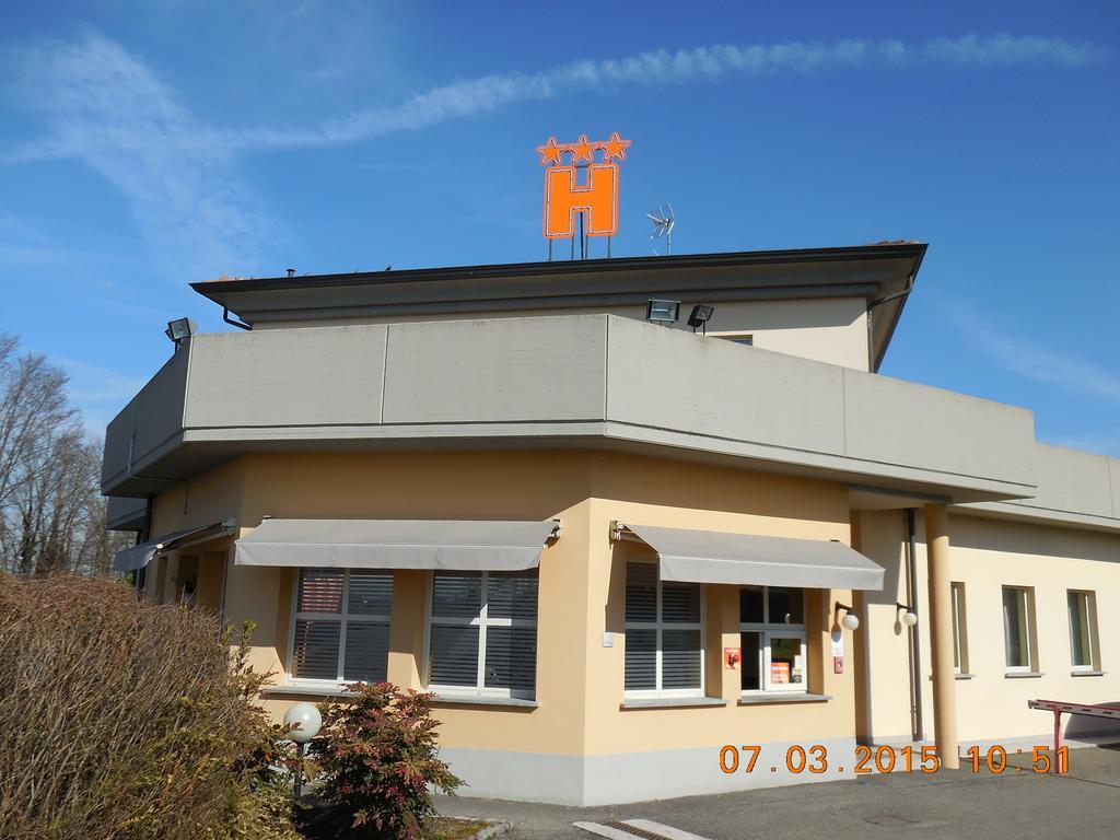 Hotel Motel Fiore Fiorenzuola d'Arda Exterior photo